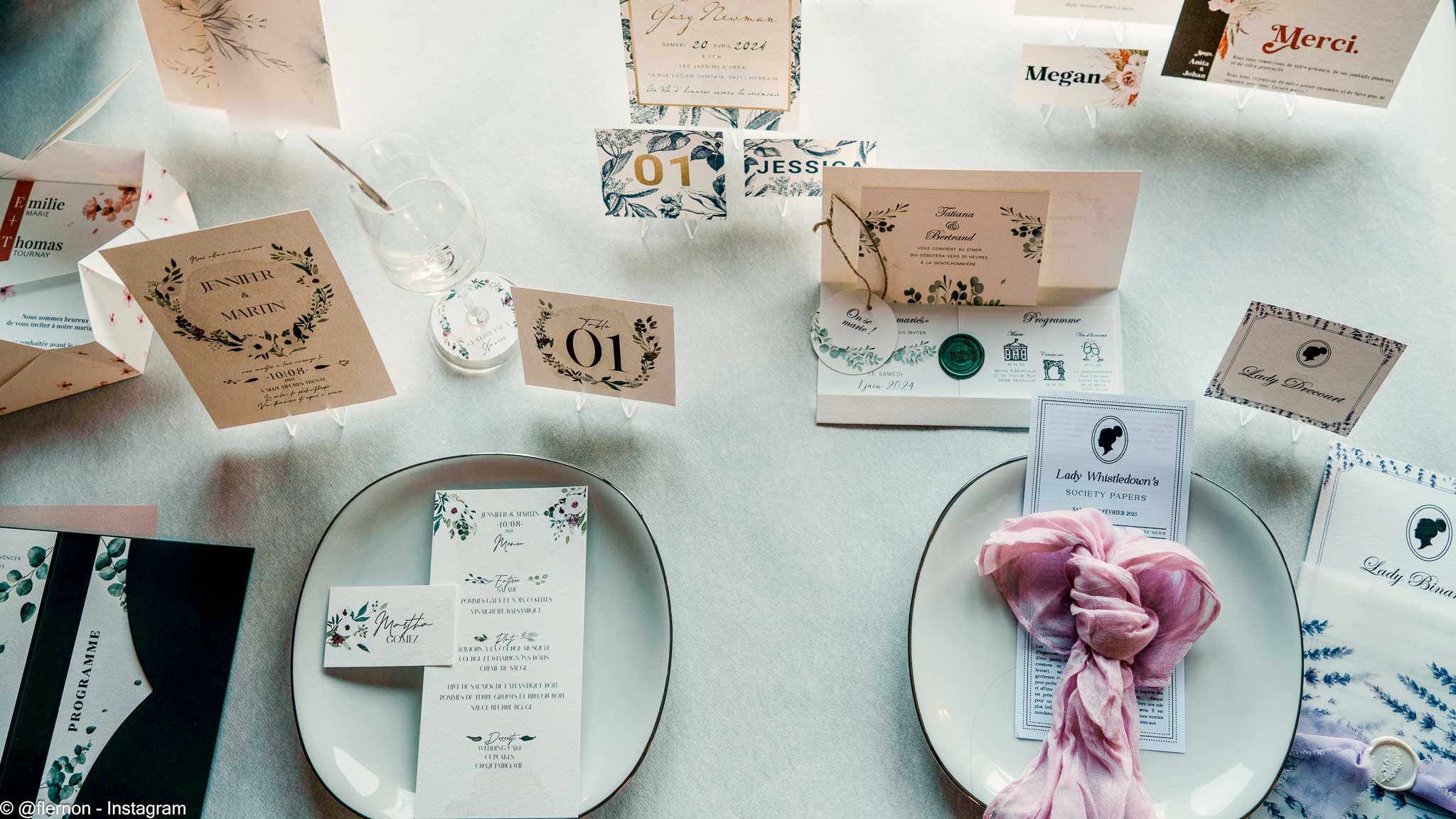 Ensemble coordonné de papeterie pour le jour du mariage