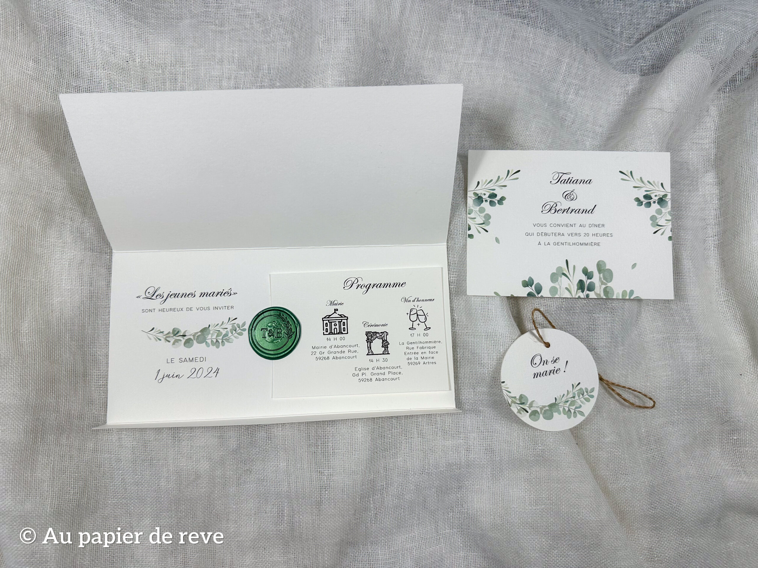Papeterie de mariage eucalyptus avec sceau de cire et cartons assortis